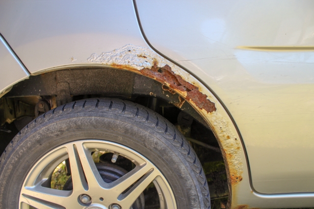 車の下回りの錆は修理が必要 防錆対策はどうする Withcar コラム